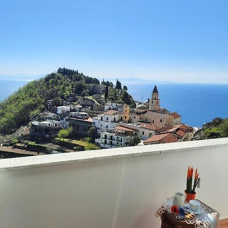 L'Arabesco Apartment Amalfi Luaran gambar